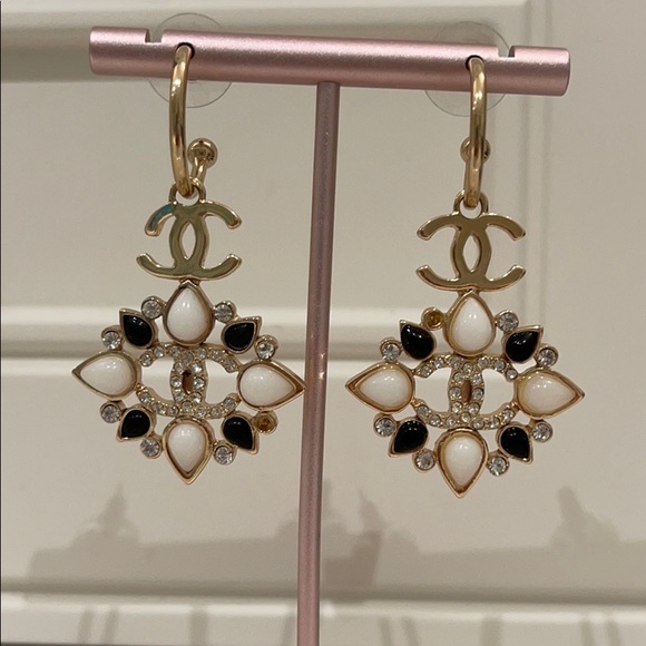 Jewelry - Earrings